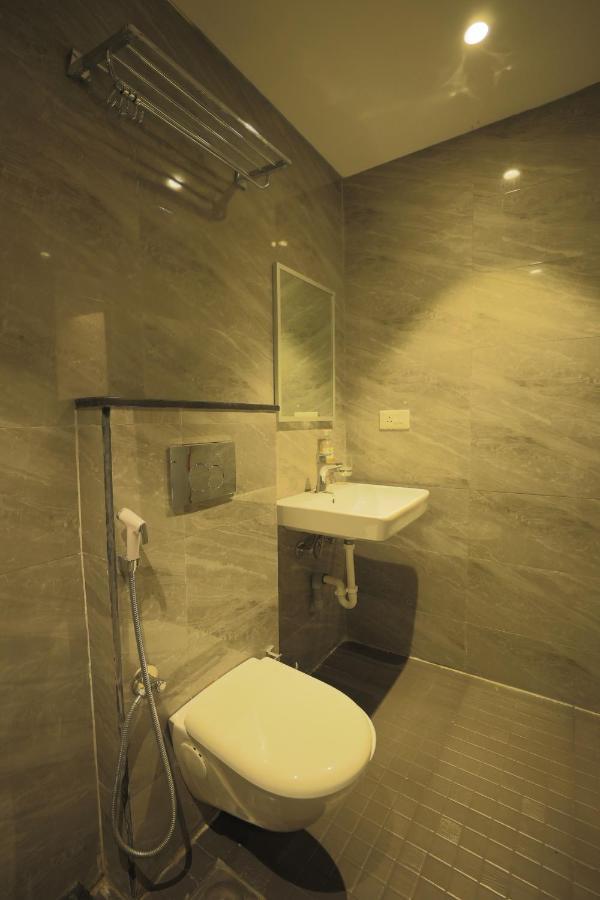 Crystal Urban Park Hotel Bhubaneswar Exterior foto
